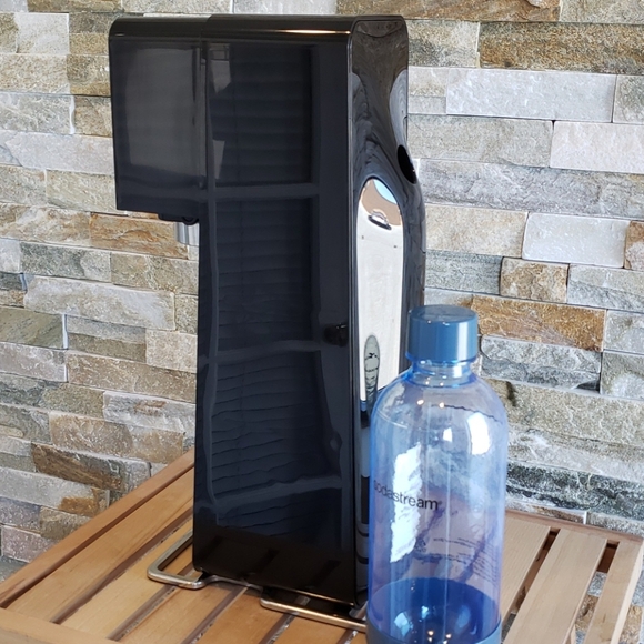 SodaStream Source Sparkling Water Maker Black - Picture 3 of 8